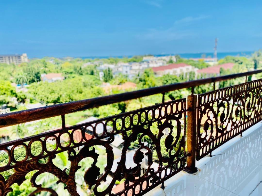 Masaki 2-Bedroom Apartment - Near The Ocean 达累斯萨拉姆 外观 照片